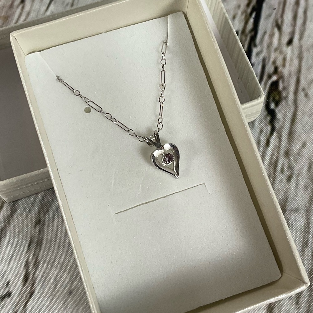 Sterling Silver Heart Pendant Necklace Pink Center Stone 18” Chain Beautiful
